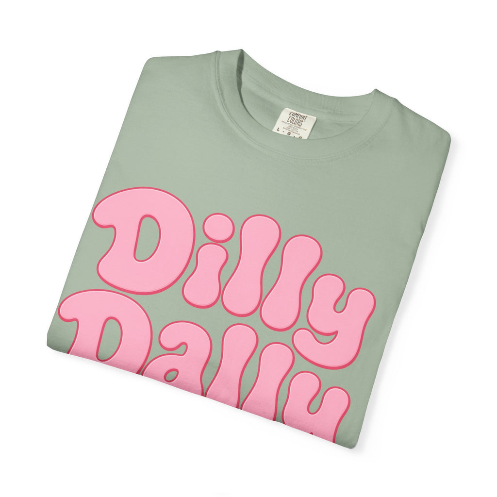 Dilly Dally pink bubble letters T-Shirt | groovy flower retro typography
